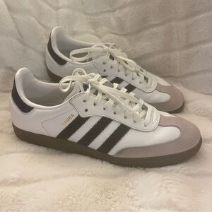 Gender Adidas inclusive samba sneakers